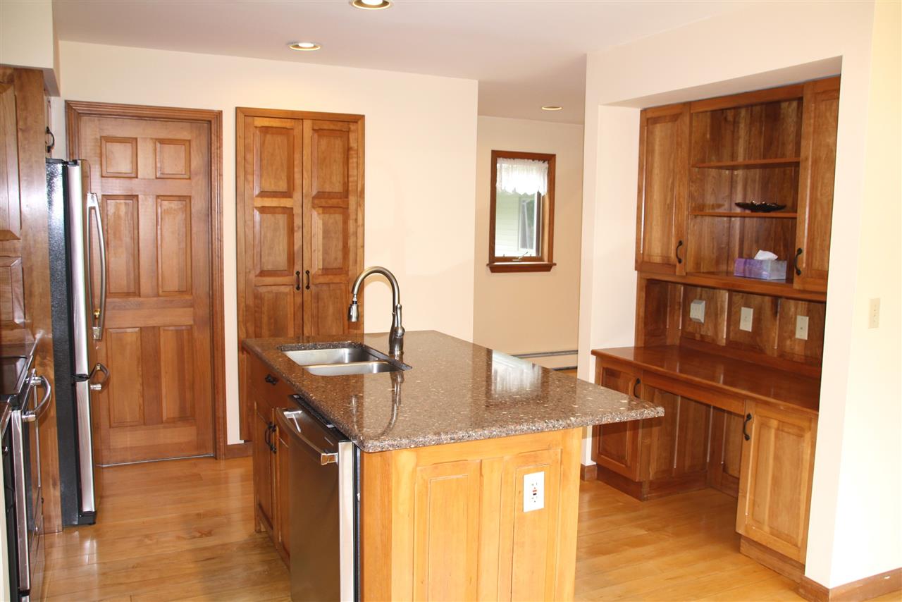 8 Wendy Lane Rutland, VT 05701 - Photo 10 of 27