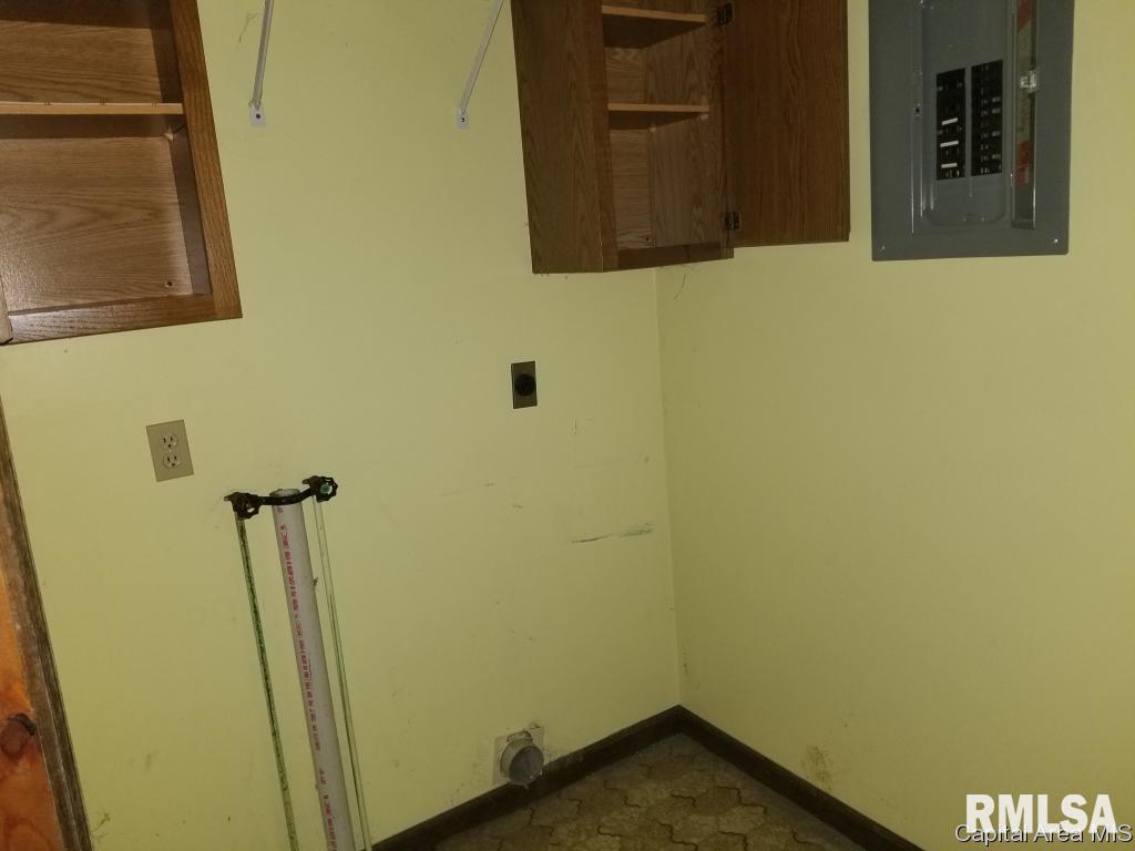 7987 North Pawnee Road Pawnee, IL 62558 - Photo 22 of 30