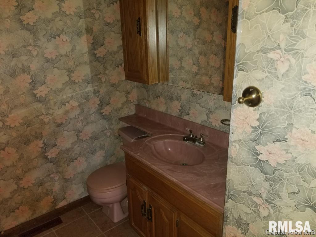 7987 North Pawnee Road Pawnee, IL 62558 - Photo 6 of 30