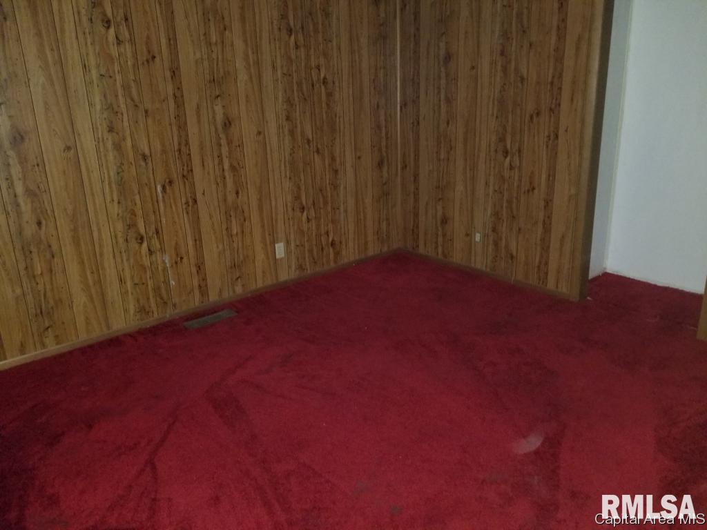 7987 North Pawnee Road Pawnee, IL 62558 - Photo 9 of 30