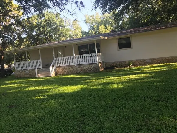 $1,875 | 216 Travis Lane, Spicewood, TX 78669