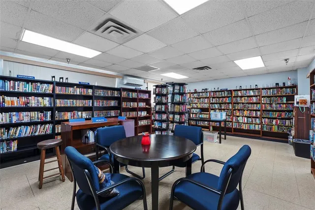 $160,000 | 4949 Brae Burn Avenue, Sarasota, FL 34234