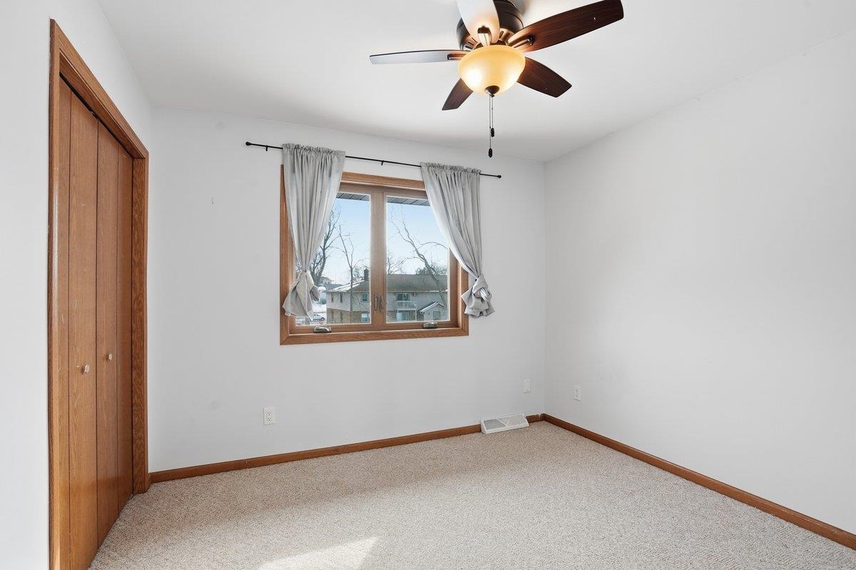 473 Waterman Court Oregon, WI 53575 - Photo 16 of 37