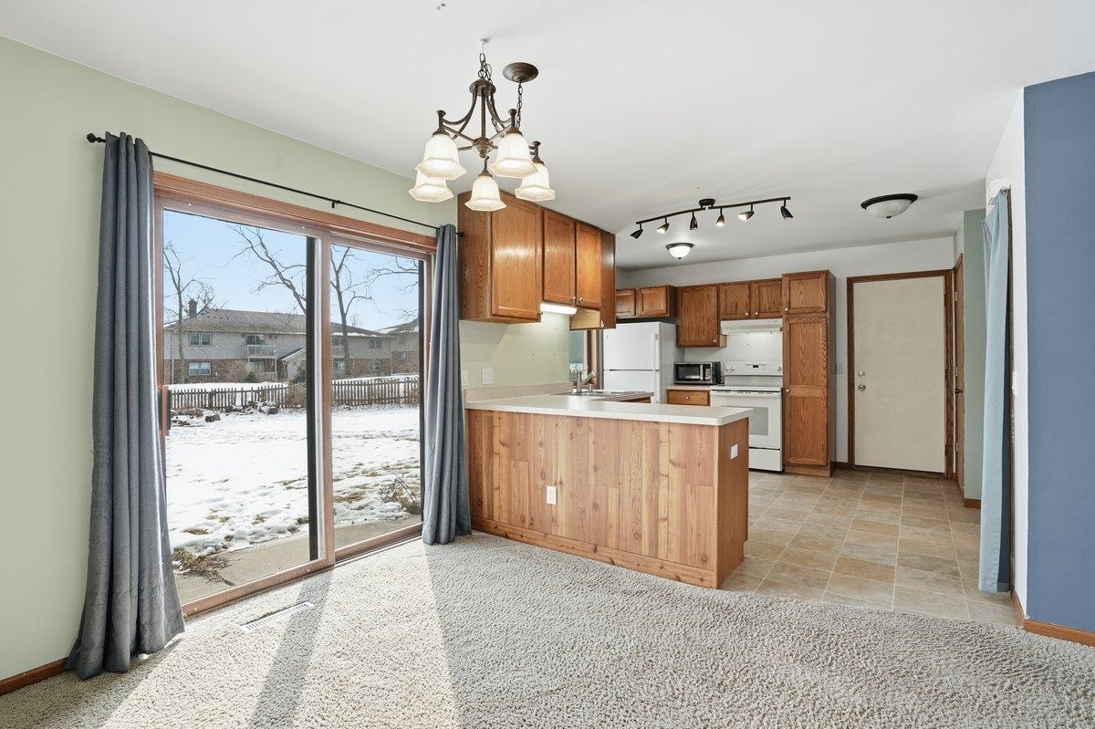 473 Waterman Court Oregon, WI 53575 - Photo 9 of 37