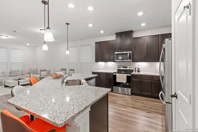 $3,000 | 5714 Agave Spine, San Antonio, TX 78261