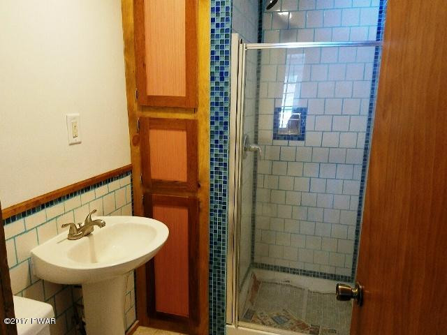 735 Milford Road Dingmans Ferry, PA 18328 - Photo 11 of 11