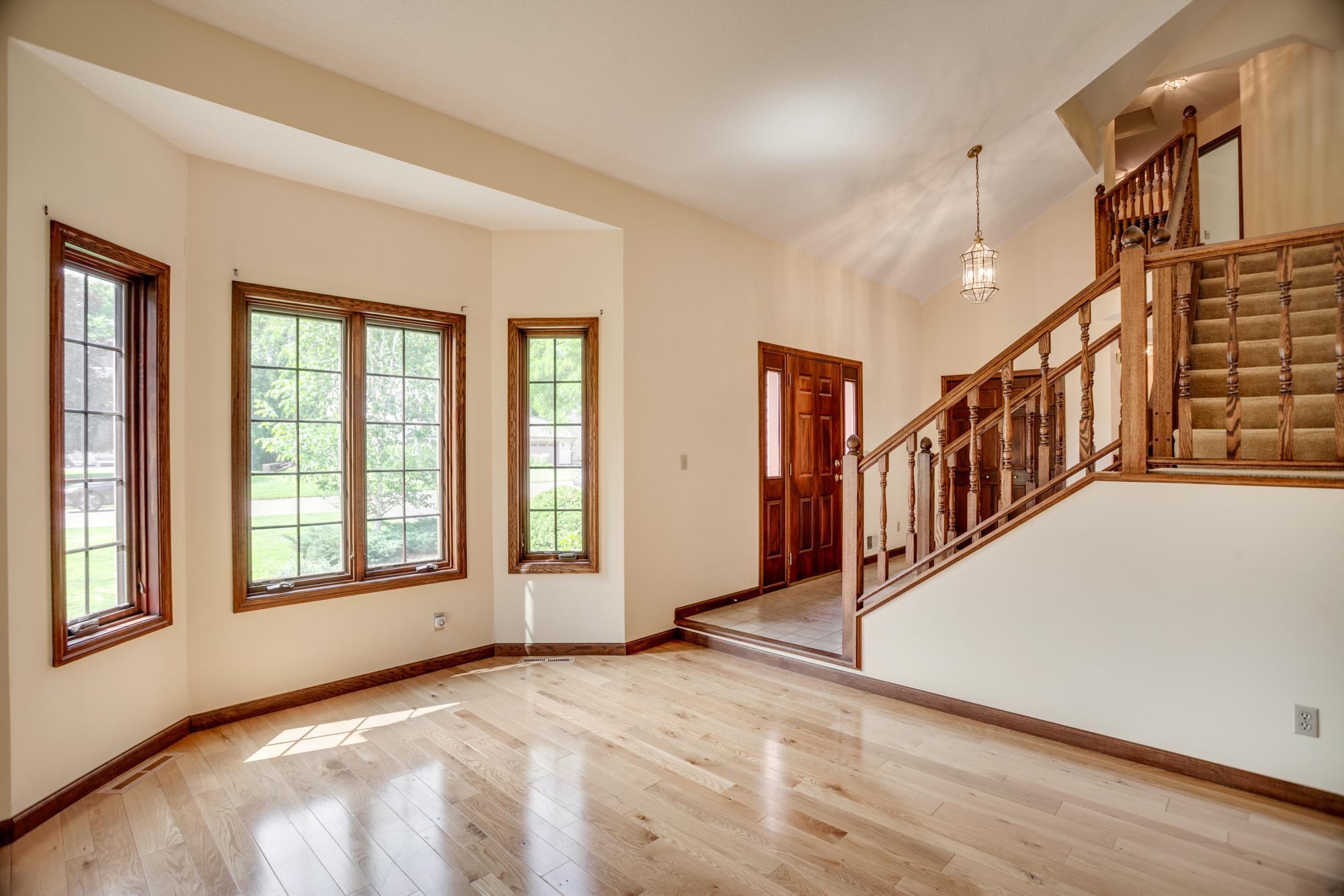 16760 North Manor Road Eden Prairie, MN 55346 - Photo 3 of 41