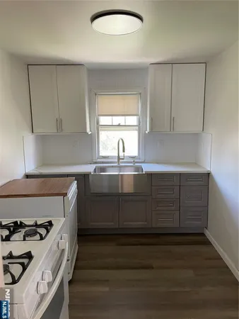 $2,400 | 134 Chestnut Street, Boonton, NJ 07005