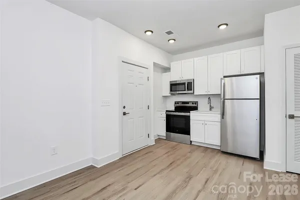 $1,150 | 3515 Markland Drive, Unit 106, Charlotte, NC 28208