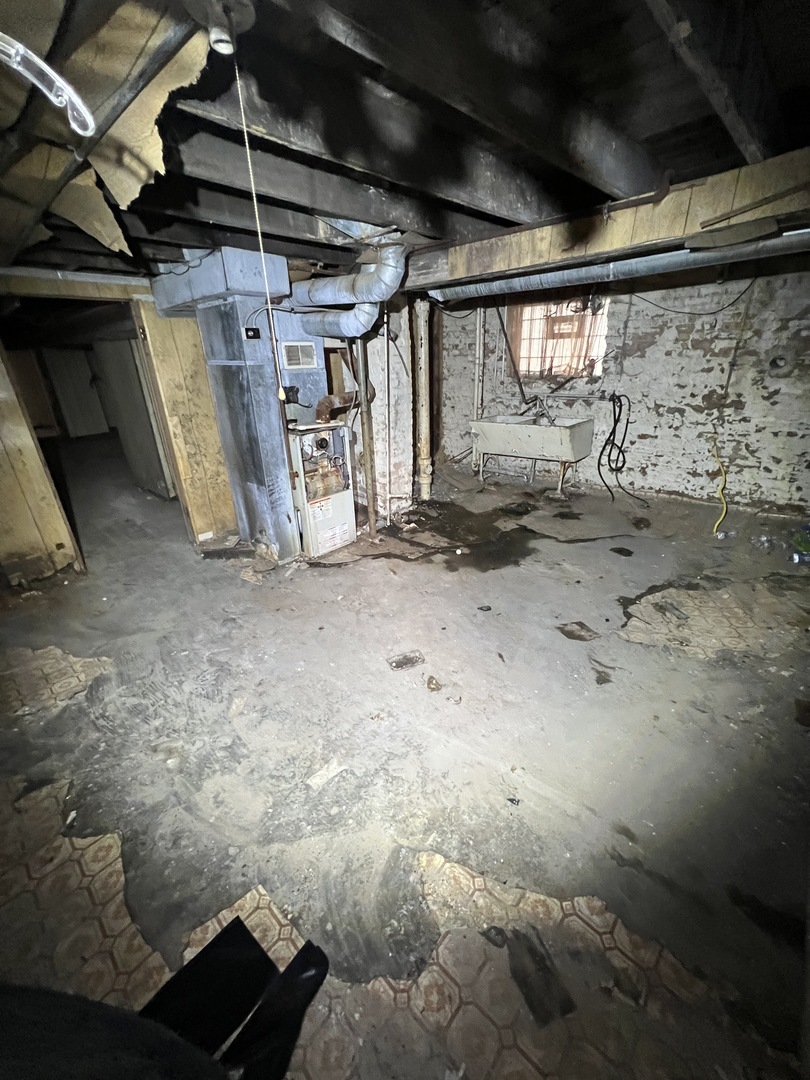 7835 South Rhodes Avenue Chicago, IL 60619 - Photo 14 of 18 a view of a garage