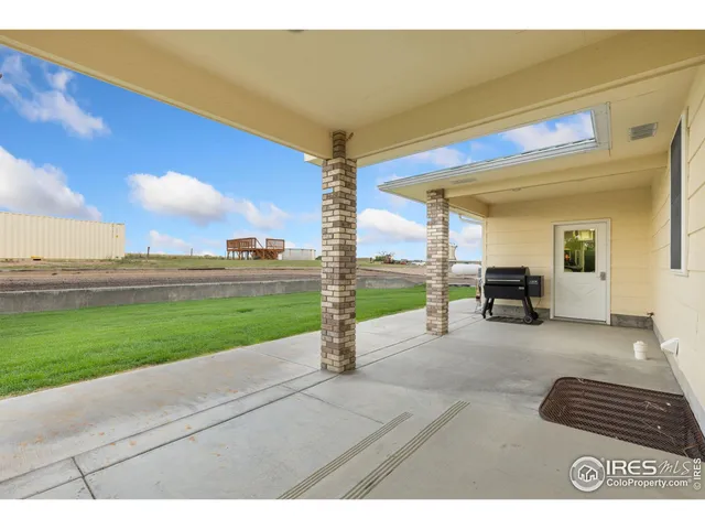 a view of outdoor space