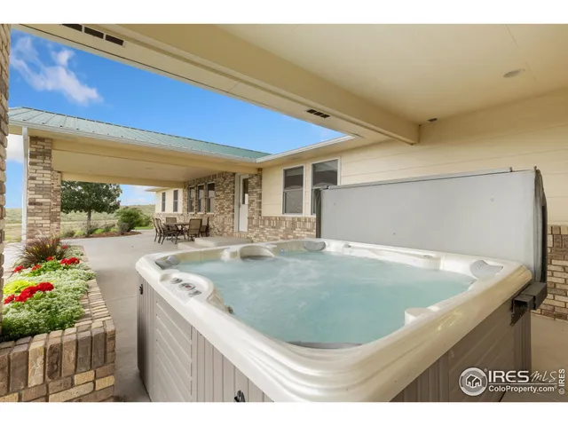 a view of outdoor space