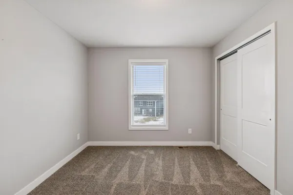 $600,000 | 19351 Meadow View Lane, Maple Grove, MN 55311