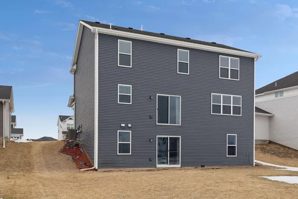$600,000 | 19351 Meadow View Lane, Maple Grove, MN 55311