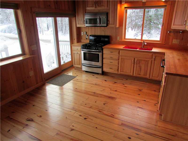 257 Shore Road Ellsworth, ME 04605 - Photo 9 of 24 Kitchen.