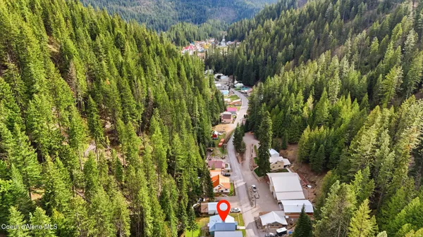 $299,900 | 452 2nd Street, Mullan, ID 83846