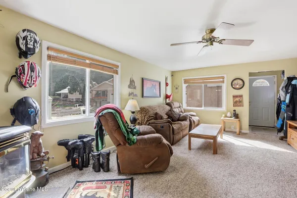 $299,900 | 452 2nd Street, Mullan, ID 83846