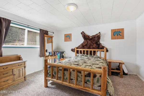 $299,900 | 452 2nd Street, Mullan, ID 83846