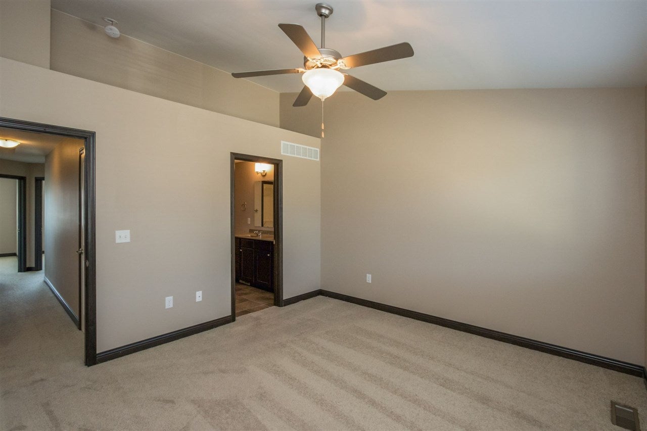 711 Mission Point Road Iowa City, IA 52245 - Photo 2 of 4 Gallery Image 2