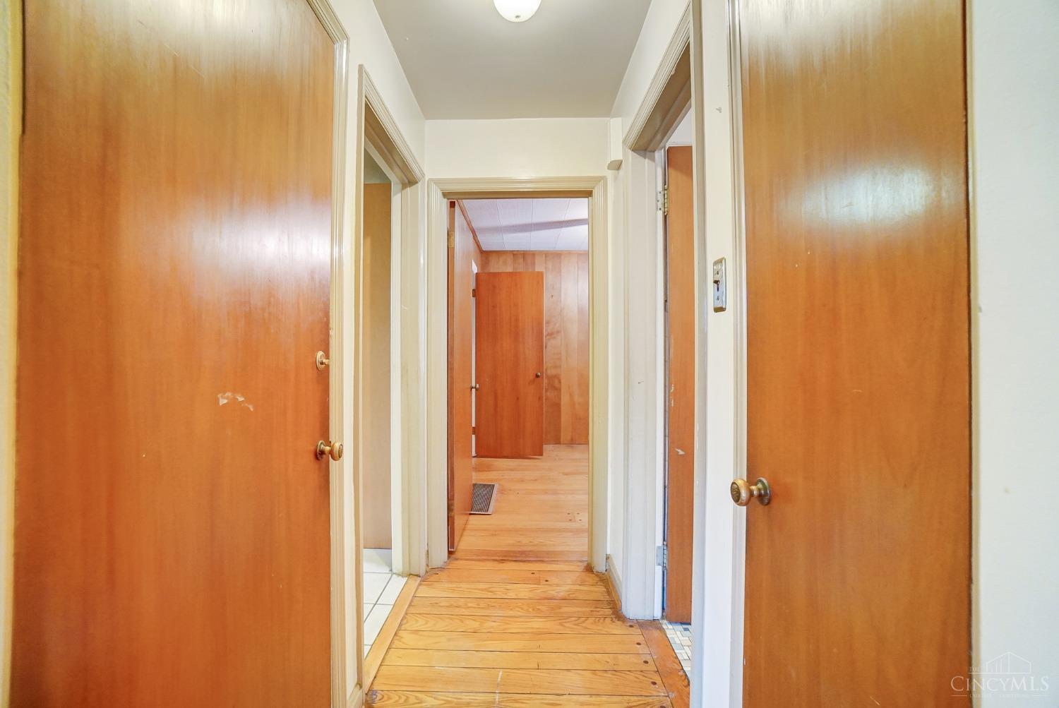 2488 Ferguson Road Cincinnati, OH 45238 - Photo 21 of 67 Gallery Image 21
