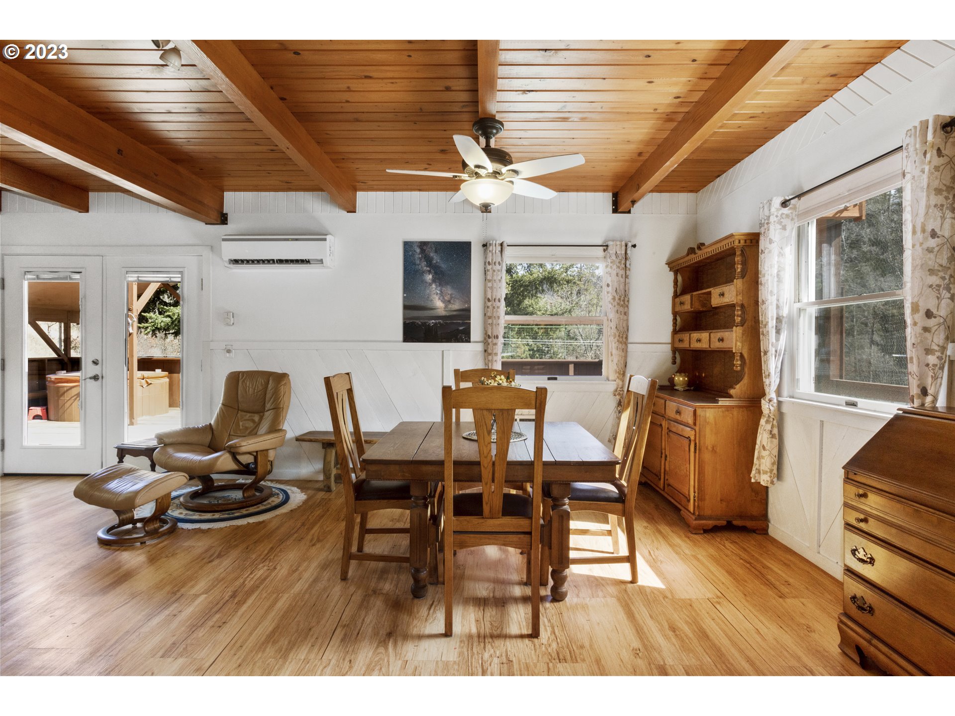 515 Wilson Road Mosier, OR 97040 - Photo 11 of 32 Gallery Image 11