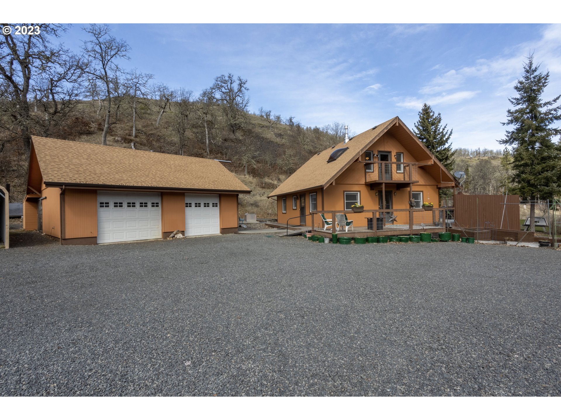 515 Wilson Road Mosier, OR 97040 - Photo 30 of 32 Garage