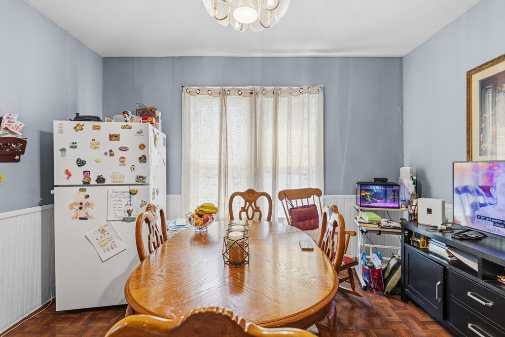 327 William Street Fall River, MA 02721 - Photo 29 of 41