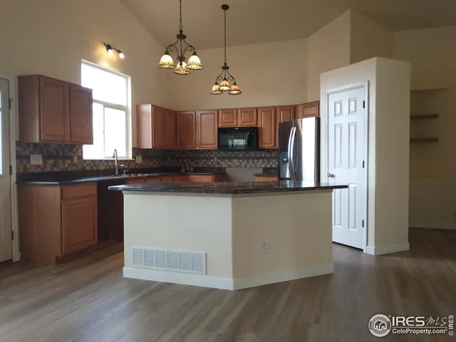 $600,000 | 1516 Willowbrook Drive, Longmont, CO 80504