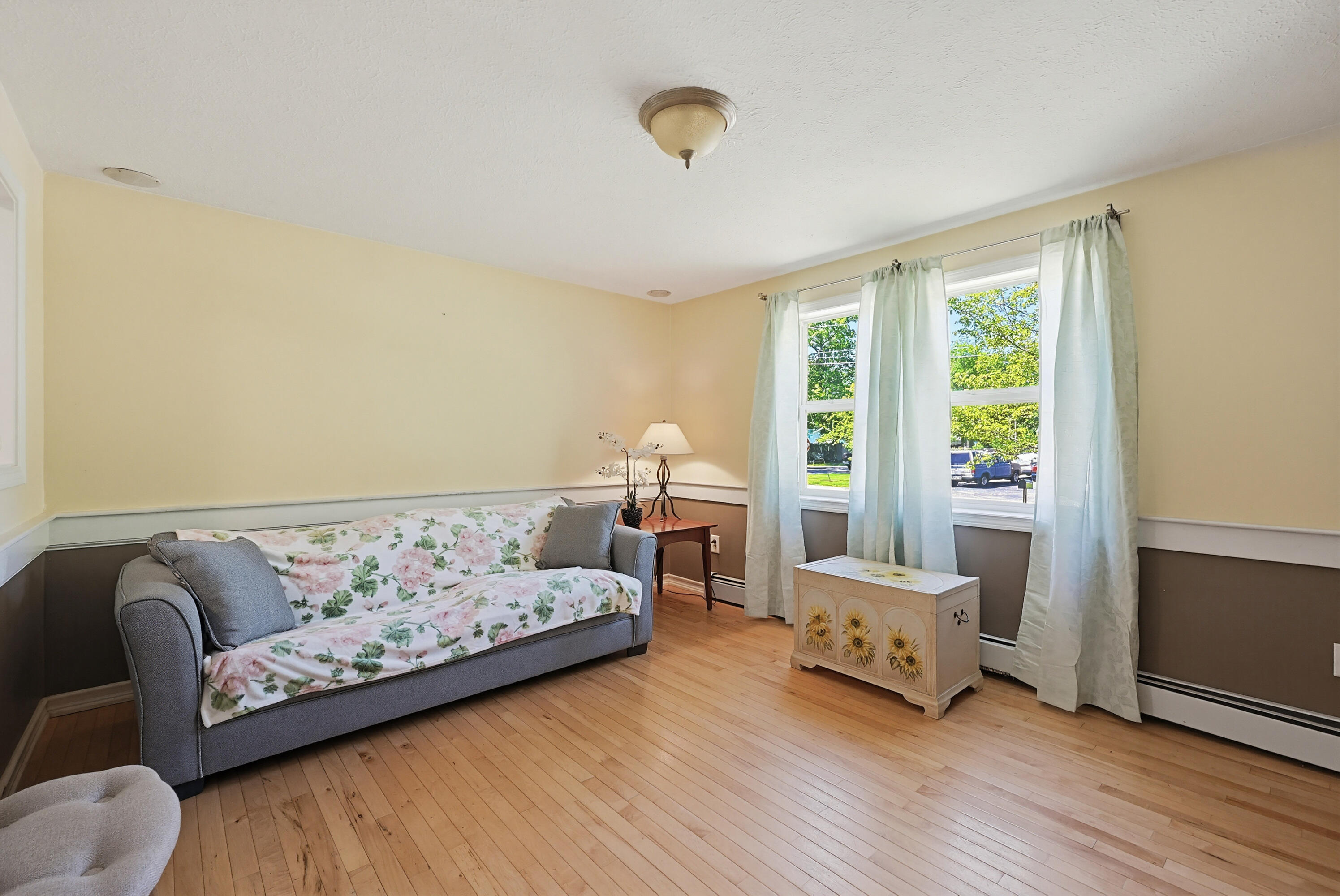 33 Devotion Avenue Sanford, ME 04073 - Photo 15 of 28 IMG_1381