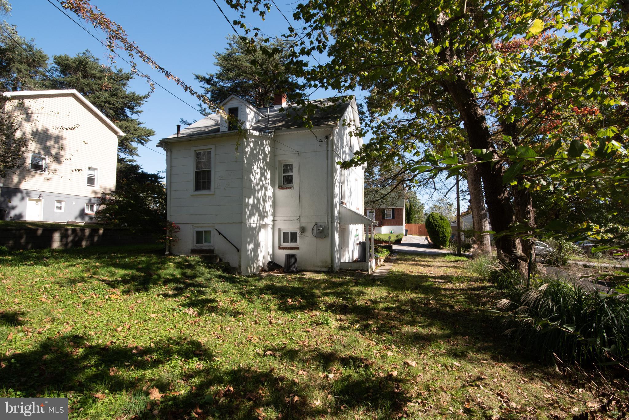 8124 Dalesford Road Baltimore, MD 21234 - Photo 2 of 28
