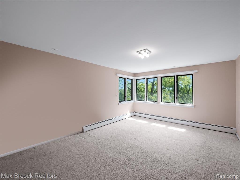 4282 Stoneleigh Road Bloomfield Hills, MI 48302 - Photo 35 of 50