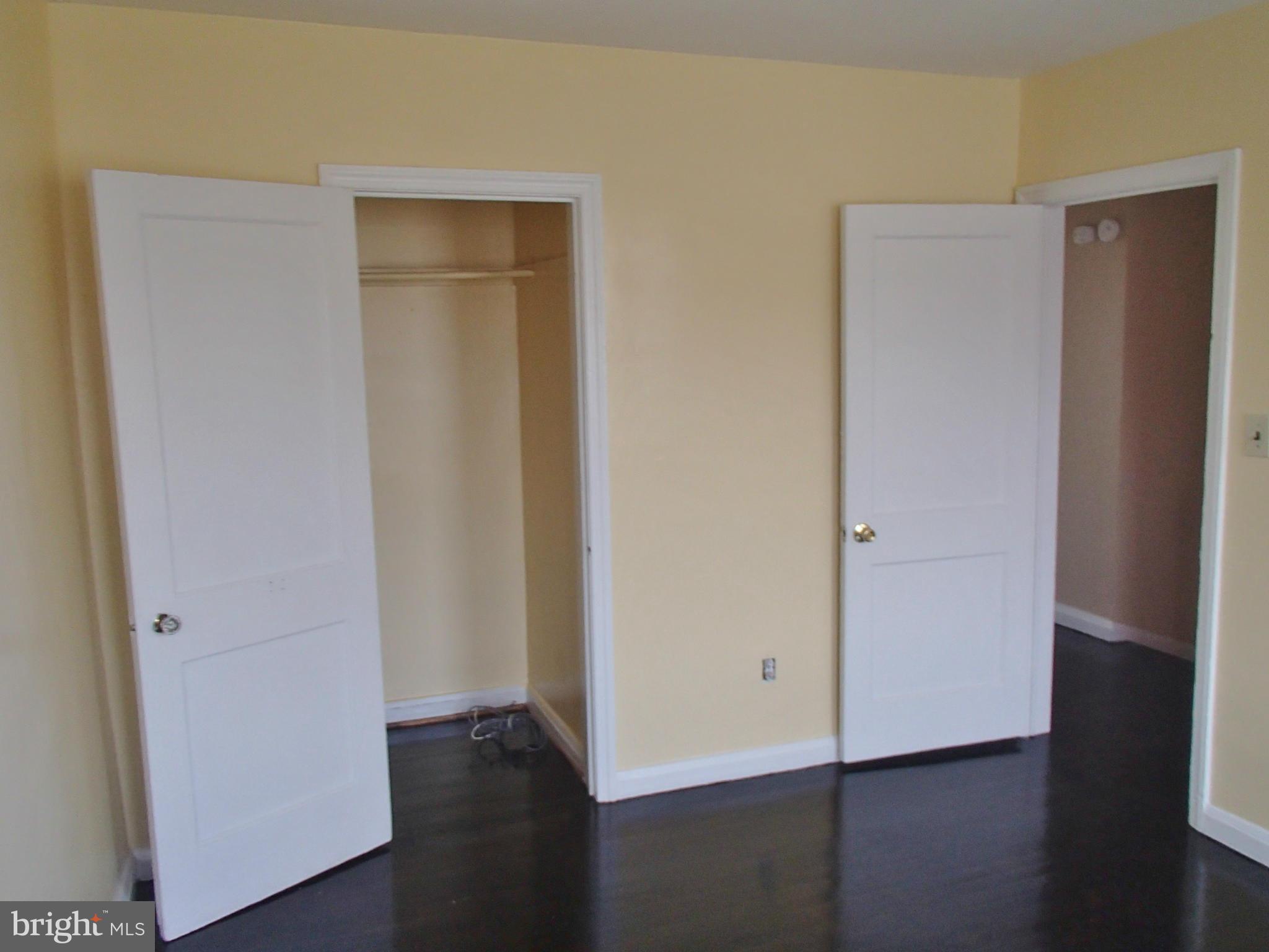 8328 Ridgely Oak Road Parkville, MD 21234 - Photo 6 of 10 a view of an empty room
