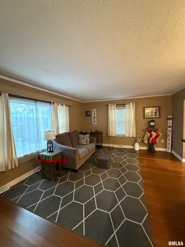 $165,000 | 820 West McDonough Street, Macomb, IL 61455