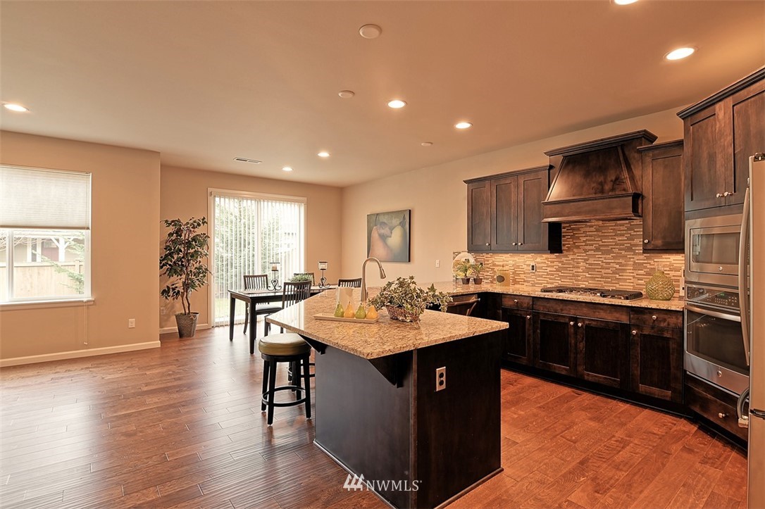 4107 181st Place Southeast Bothell, WA 98012 - Photo 2 of 25 Gallery Image 2