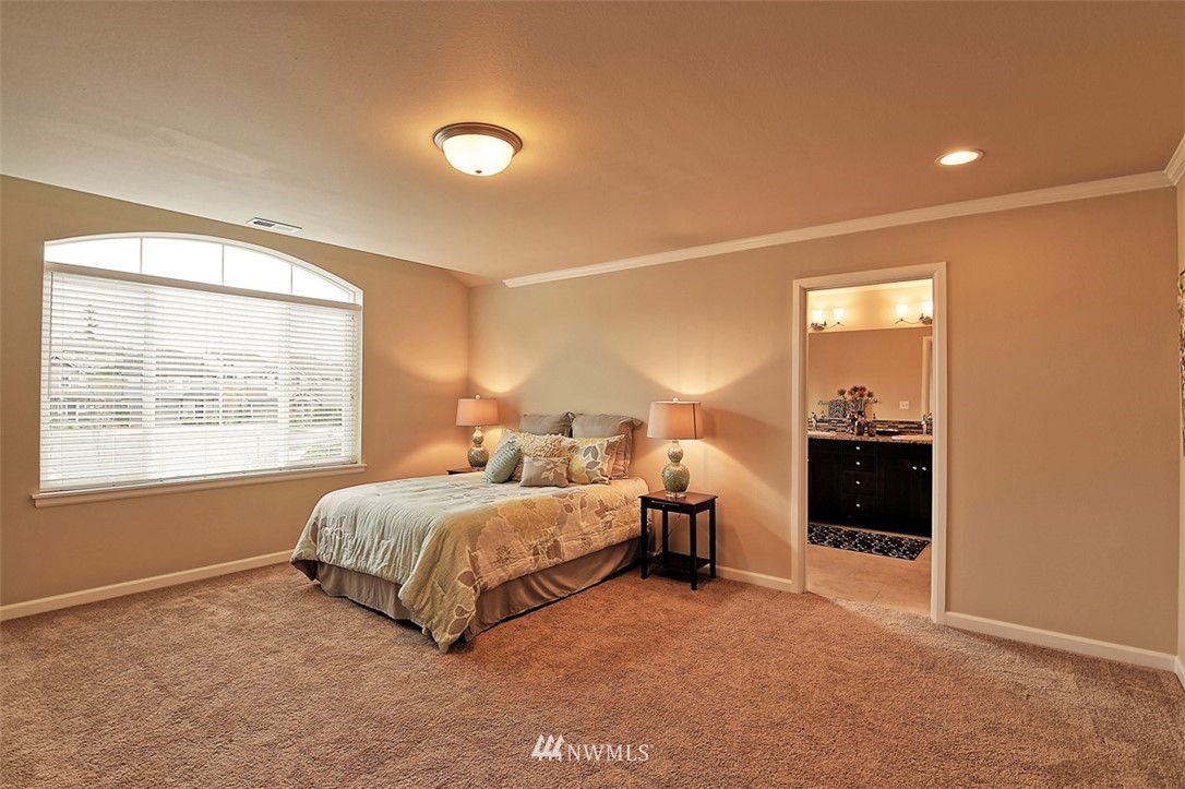4107 181st Place Southeast Bothell, WA 98012 - Photo 14 of 25 Gallery Image 14