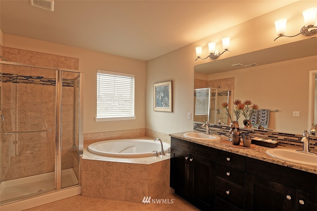 4107 181st Place Southeast Bothell, WA 98012 - Photo 16 of 25 Gallery Image 16