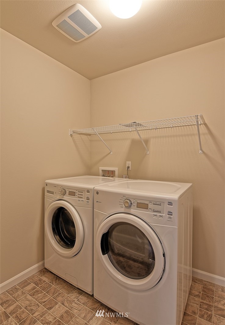 4107 181st Place Southeast Bothell, WA 98012 - Photo 23 of 25 Gallery Image 23