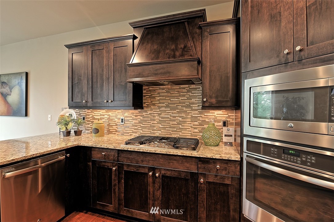 4107 181st Place Southeast Bothell, WA 98012 - Photo 4 of 25 Gallery Image 4