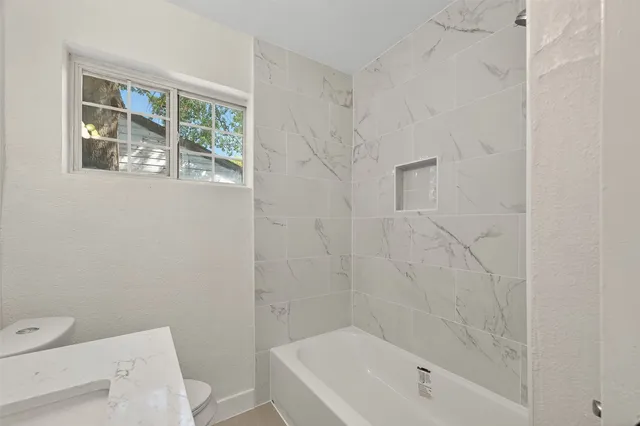 $1,950 | 501 Live Oak Street, Pasadena, TX 77506