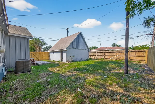 $1,950 | 501 Live Oak Street, Pasadena, TX 77506