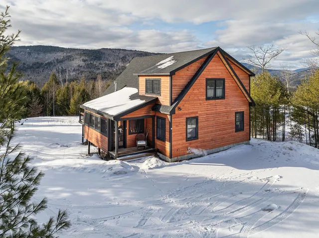 $985,000 | 20 2nd Street, Bethel, ME 04217