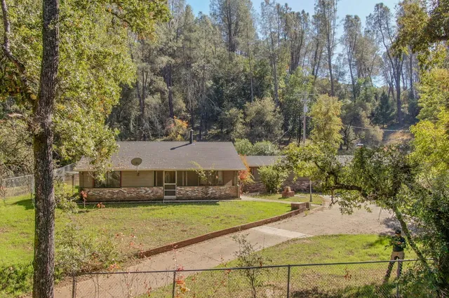 $405,000 | 17542 Climax Road, Jackson, CA 95642