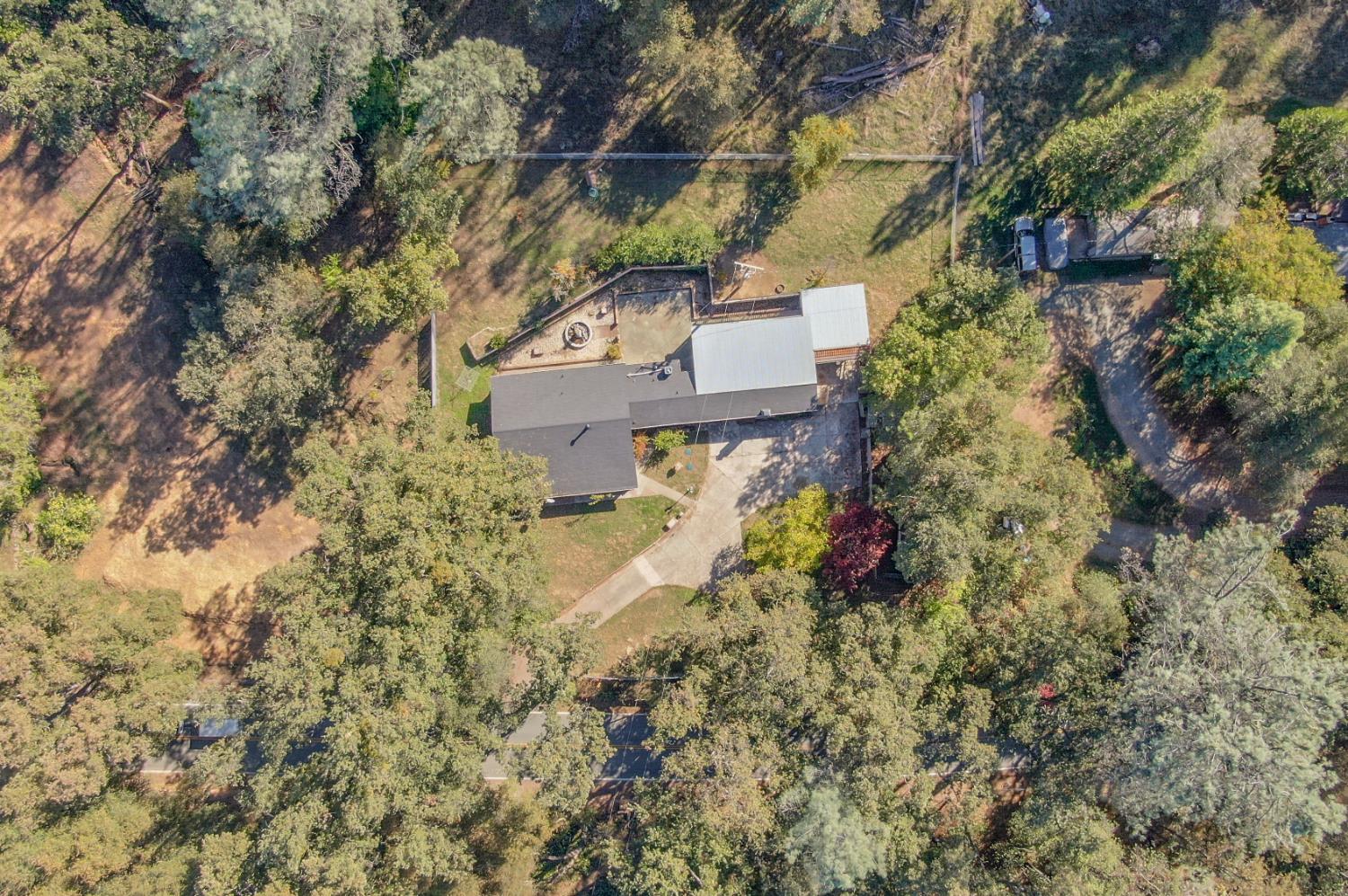 17542 Climax Road Jackson, CA 95642 - Photo 81 of 86 an aerial view of residential house with outdoor space and trees all around