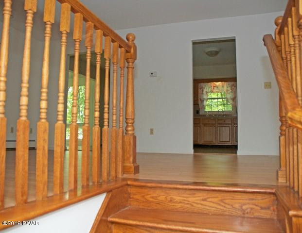 41 Holly Forest Road Mount Pocono, PA 18344 - Photo 4 of 36