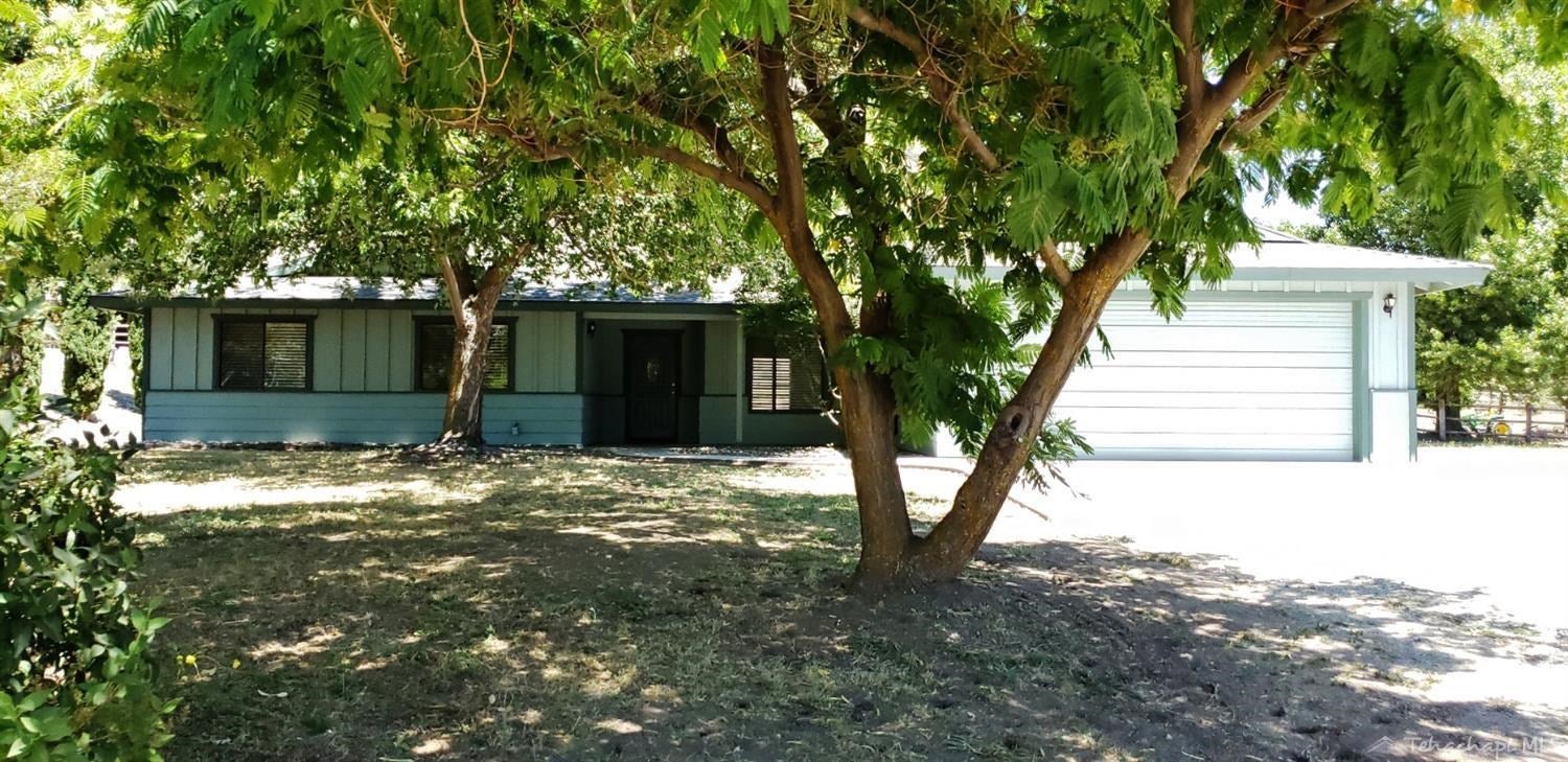 26105 Bear Valley Road Tehachapi, CA 93561 - Photo 42 of 61 Gallery Image 42