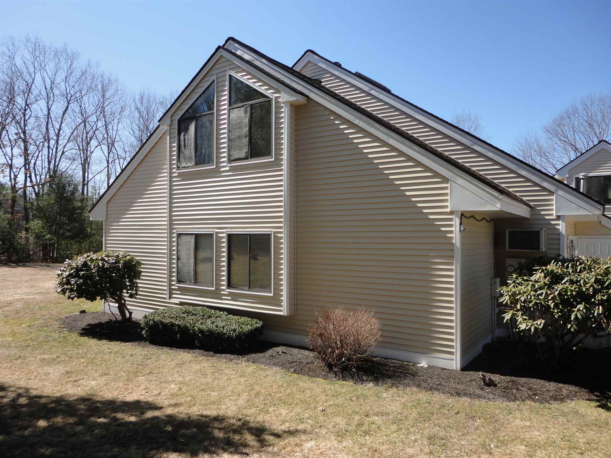 49 Franklin Heights Rochester, NH 03867 - Photo 1 of 23
