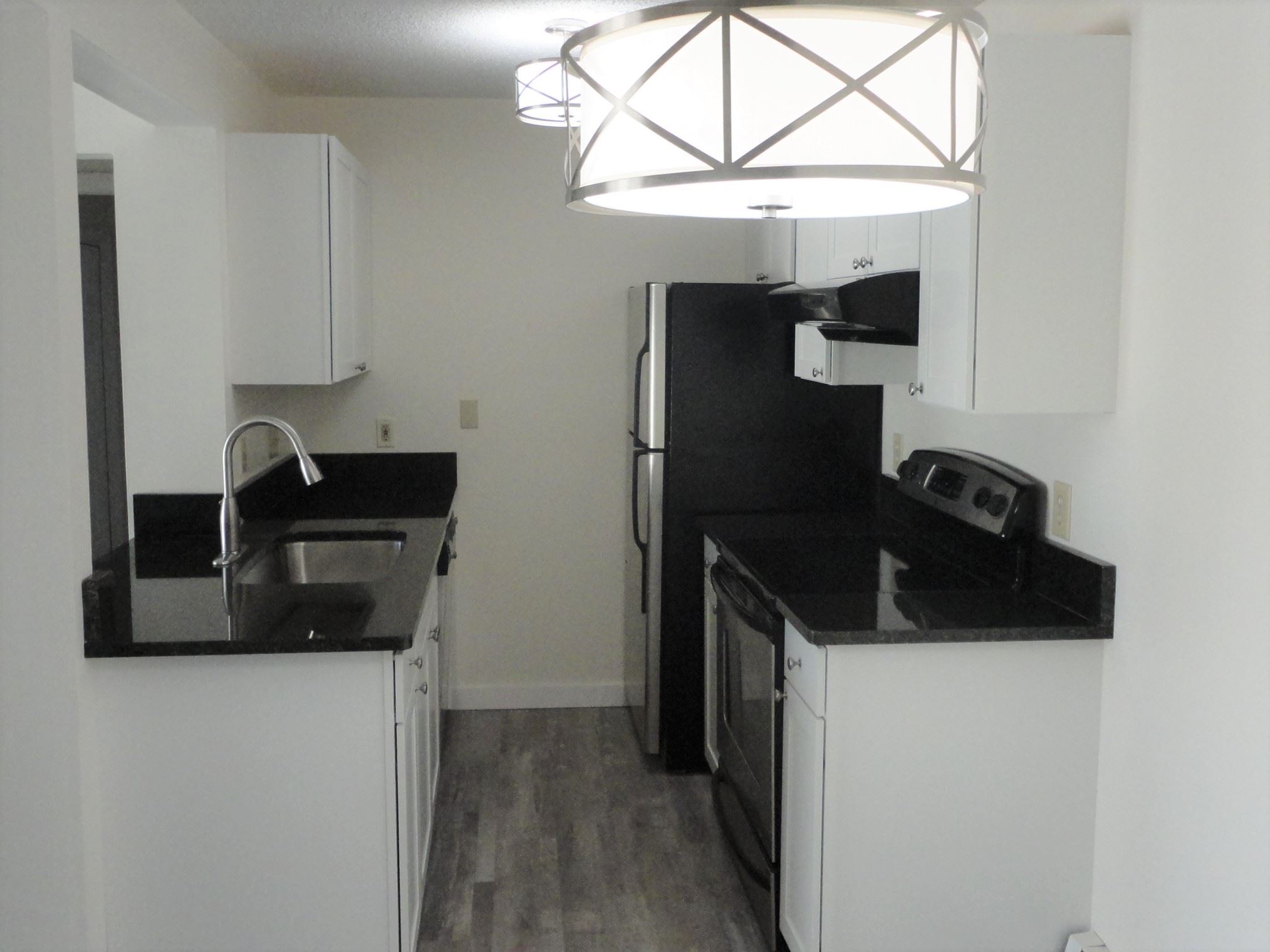 49 Franklin Heights Rochester, NH 03867 - Photo 3 of 23