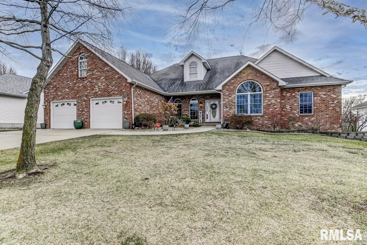 2700 Tartan Way Springfield, IL 62711 - Photo 1 of 47