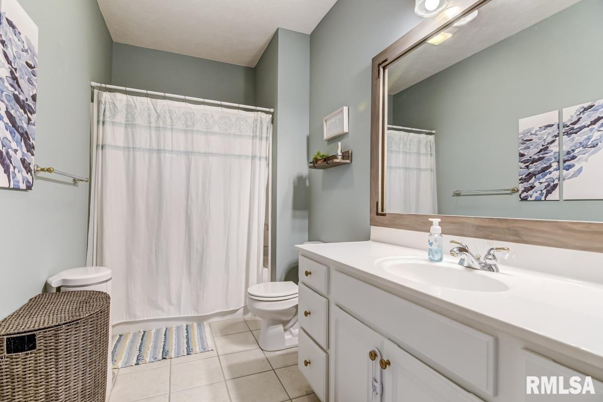 2700 Tartan Way Springfield, IL 62711 - Photo 28 of 47