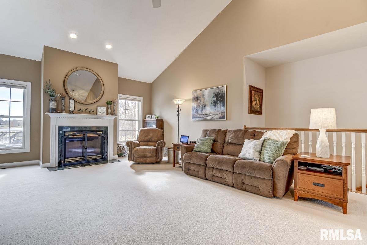 2700 Tartan Way Springfield, IL 62711 - Photo 6 of 47